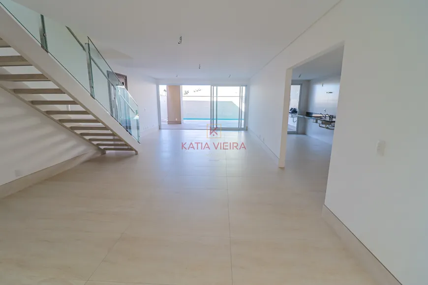 Foto 1 de Casa com 5 Quartos à venda, 314m² em Mata da Praia, Vitória