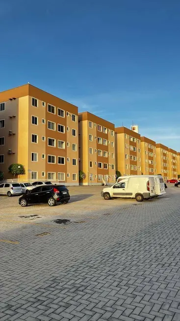 Foto 1 de Apartamento com 2 Quartos à venda, 44m² em Caucaia, Caucaia