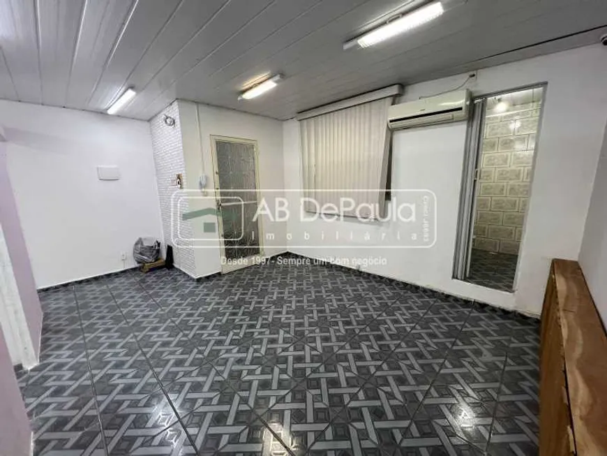 Foto 1 de Sala Comercial para alugar, 46m² em Jardim Sulacap, Rio de Janeiro