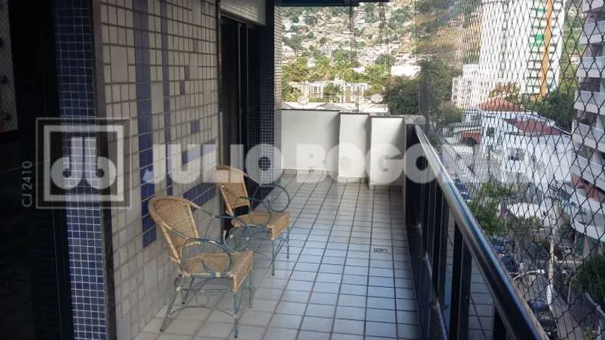 Foto 1 de Apartamento com 4 Quartos à venda, 180m² em Vital Brasil, Niterói