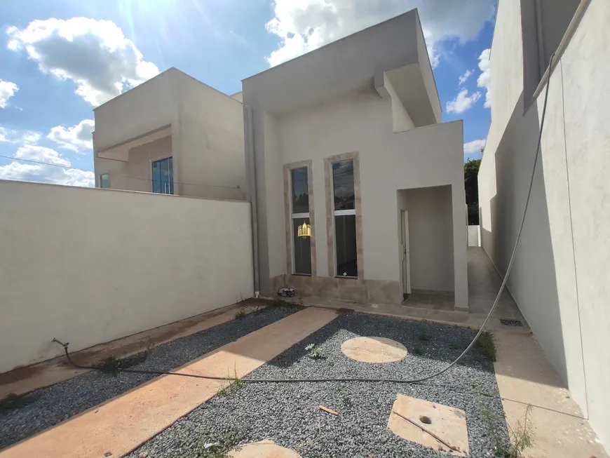 Foto 1 de Casa com 3 Quartos à venda, 180m² em São Pedro, Esmeraldas