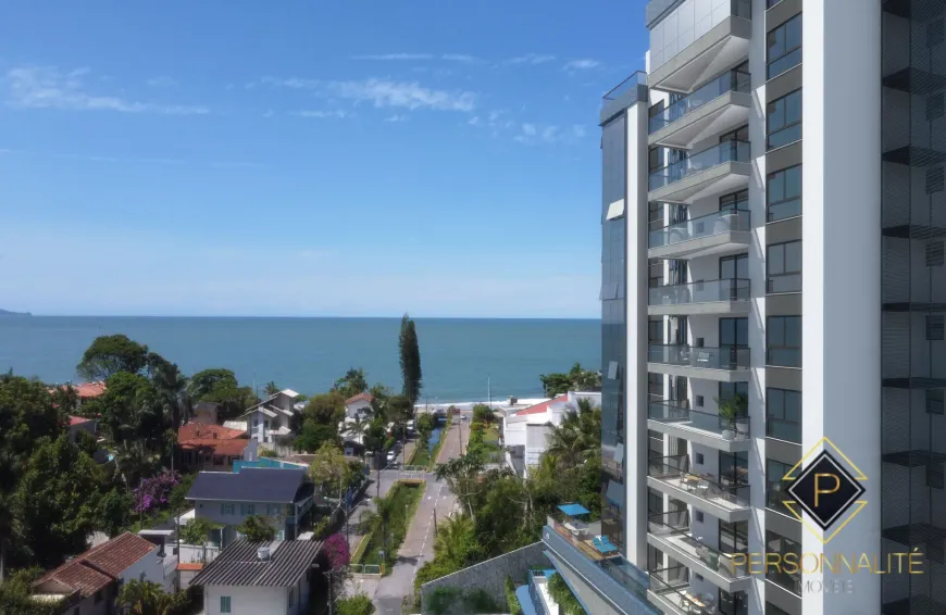 Foto 1 de Cobertura com 2 Quartos à venda, 201m² em Cabeçudas, Itajaí