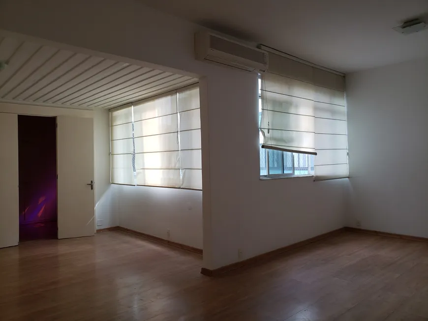 Foto 1 de Apartamento com 2 Quartos à venda, 130m² em Leblon, Rio de Janeiro