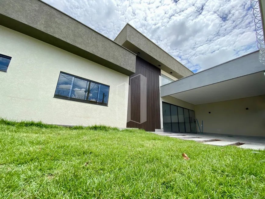 Foto 1 de Casa com 3 Quartos à venda, 165m² em Jardim Atlântico, Goiânia