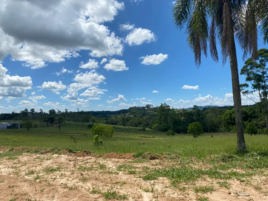 Foto 1 de Lote/Terreno à venda, 1000m² em Fazenda Palao Alpes de Guararema, Guararema