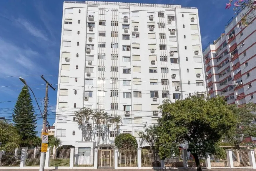 Foto 1 de Apartamento com 2 Quartos à venda, 61m² em Cristal, Porto Alegre