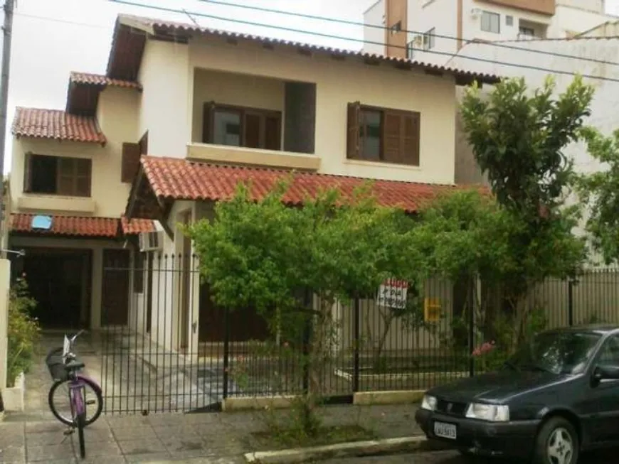 Foto 1 de Apartamento com 6 Quartos para alugar, 200m² em Centro, Balneário Camboriú