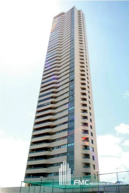 Foto 1 de Apartamento com 4 Quartos à venda, 298m² em Santana, Recife