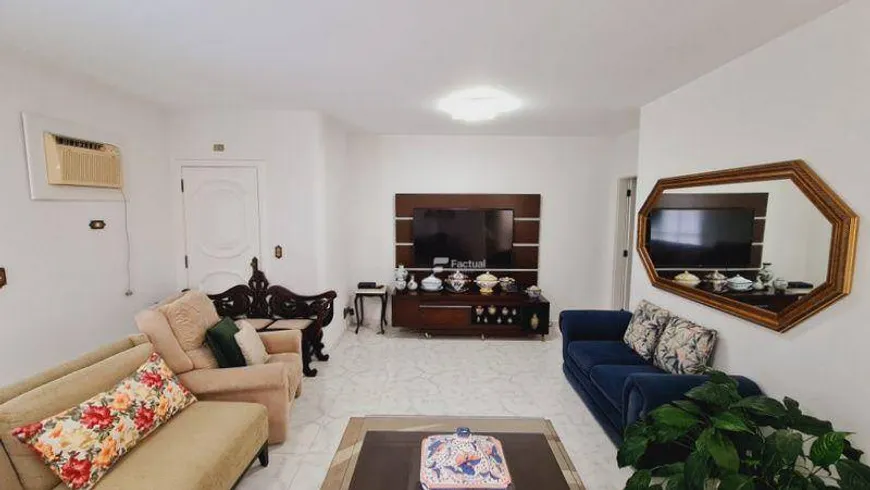 Foto 1 de Apartamento com 3 Quartos à venda, 210m² em Praia do Tombo, Guarujá