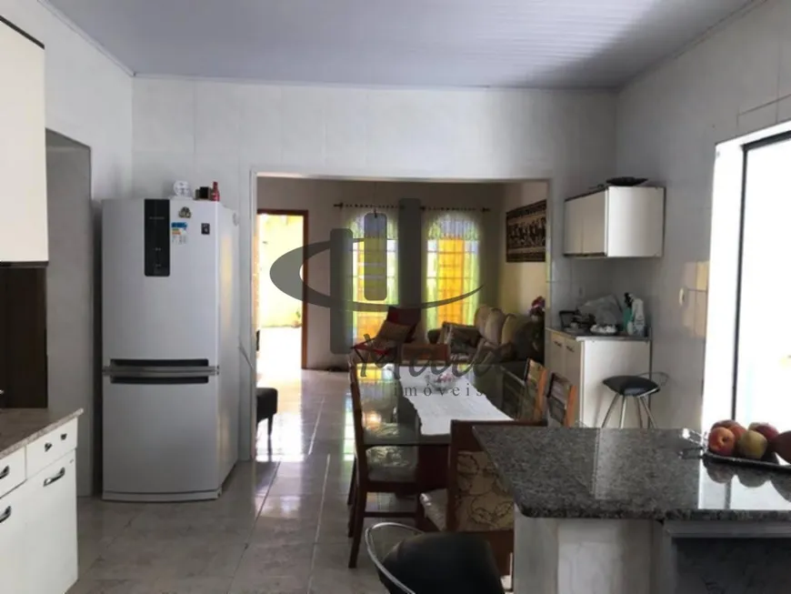 Foto 1 de Casa com 3 Quartos à venda, 200m² em Centro, Caraguatatuba