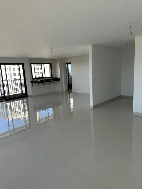 Foto 1 de Apartamento com 3 Quartos para alugar, 149m² em Setor Marista, Goiânia