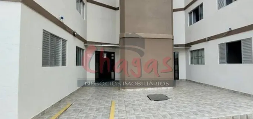 Foto 1 de Apartamento com 2 Quartos à venda, 38m² em Indaiá, Caraguatatuba
