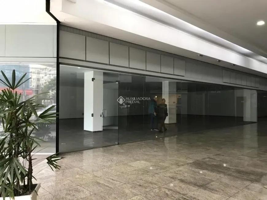 Foto 1 de Ponto Comercial para alugar, 397m² em Boa Vista, Porto Alegre