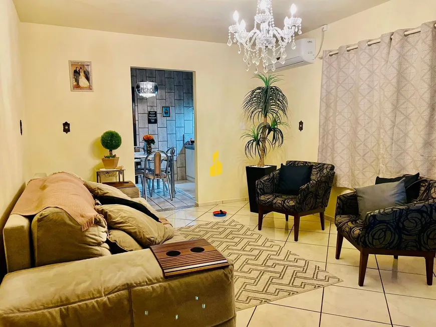 Foto 1 de Casa com 3 Quartos à venda, 208m² em Centro, Rodeio