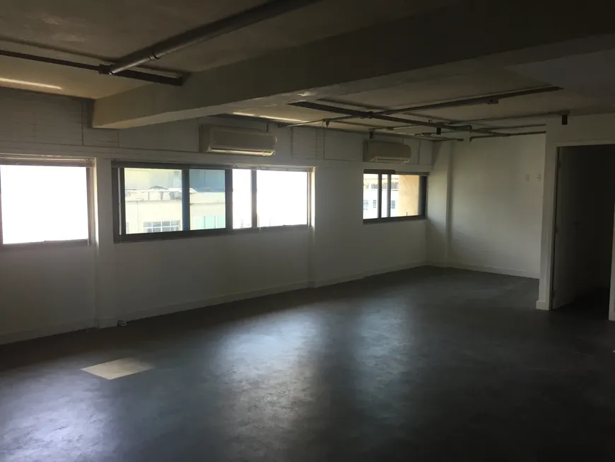 Foto 1 de Sala Comercial para alugar, 158m² em Leblon, Rio de Janeiro