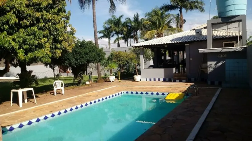 Foto 1 de Fazenda/Sítio com 3 Quartos à venda, 10m² em Centro, Limeira