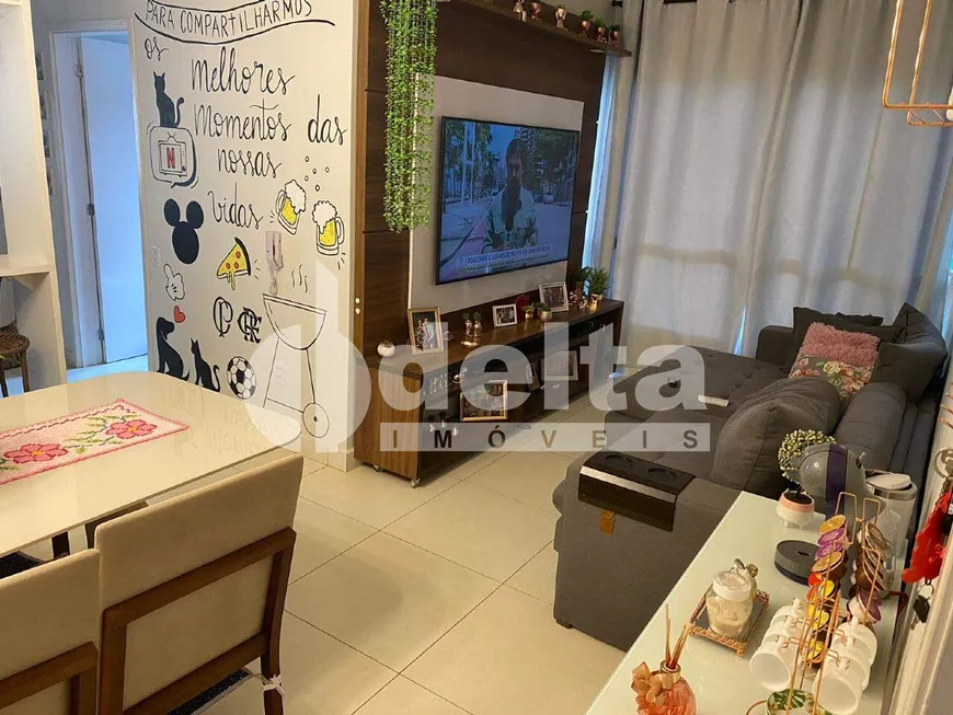 Foto 1 de Apartamento com 2 Quartos à venda, 60m² em Jardim Holanda, Uberlândia