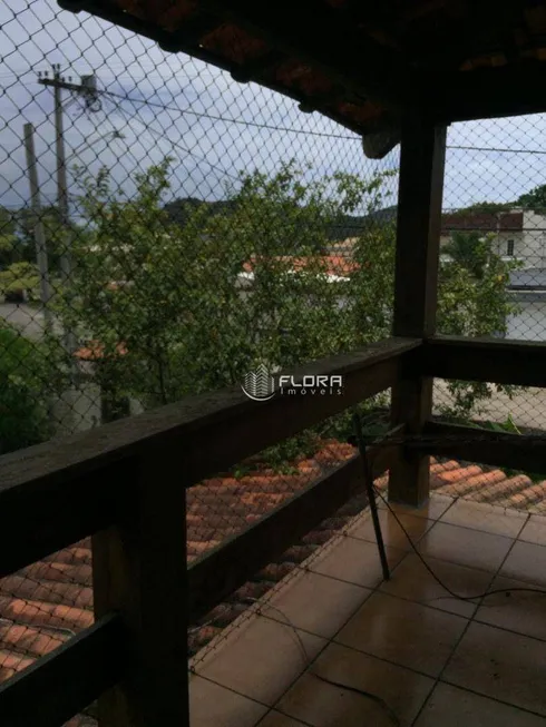 Foto 1 de Casa com 4 Quartos à venda, 180m² em Itaipu, Niterói