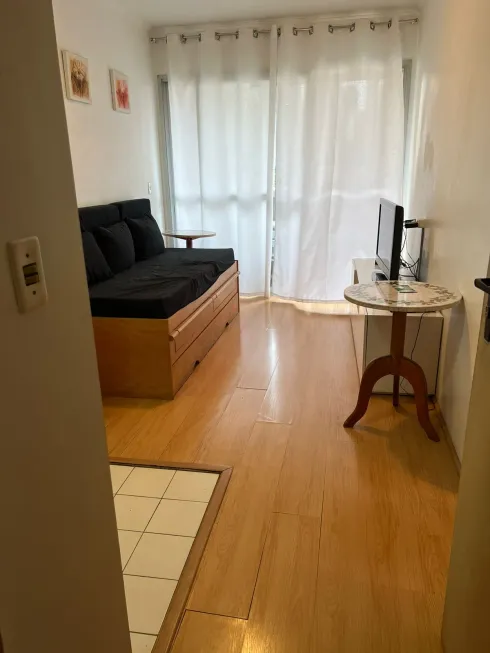 Foto 1 de Apartamento com 1 Quarto para alugar, 50m² em Vila Uberabinha, São Paulo
