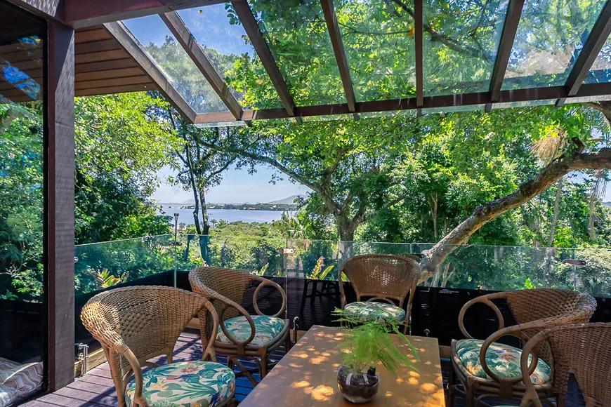 Foto 1 de Casa de Condomínio com 4 Quartos à venda, 400m² em Lagoa da Conceição, Florianópolis