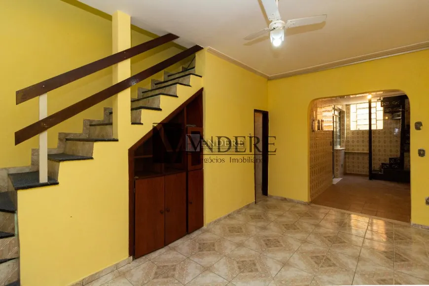 Foto 1 de Casa com 2 Quartos à venda, 66m² em João Pinheiro, Belo Horizonte