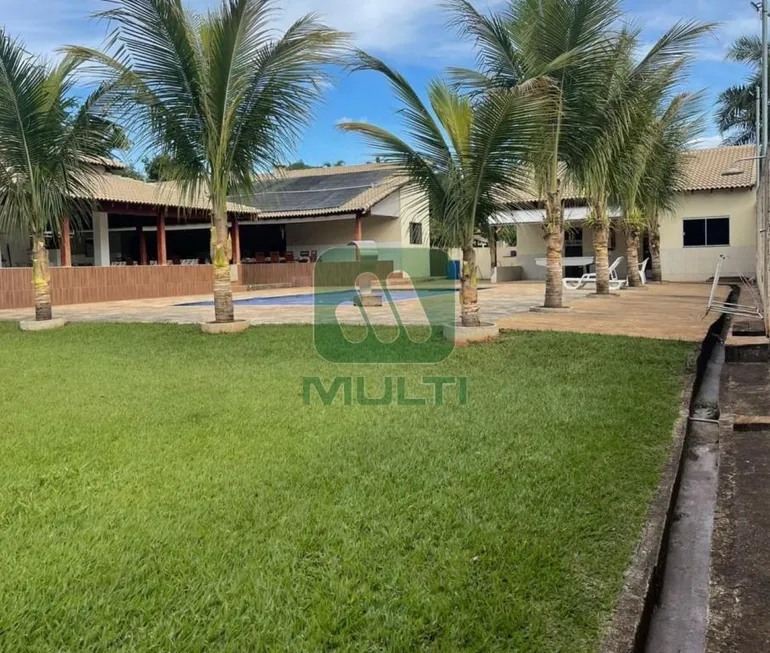 Foto 1 de Fazenda/Sítio com 8 Quartos à venda, 779m² em Jockey Camping, Uberlândia