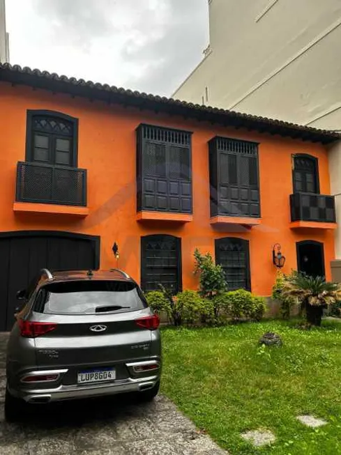 Foto 1 de Casa com 4 Quartos para venda ou aluguel, 290m² em Barra da Tijuca, Rio de Janeiro