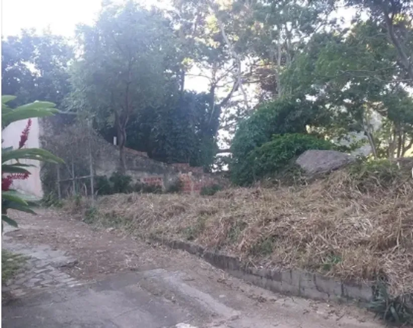 Foto 1 de Lote/Terreno à venda, 50m² em Itacoatiara, Niterói