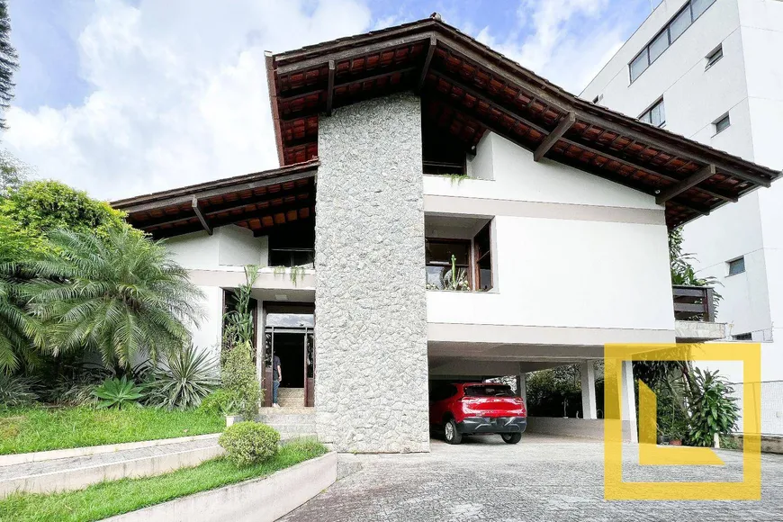 Foto 1 de Casa com 3 Quartos à venda, 467m² em Salto, Blumenau