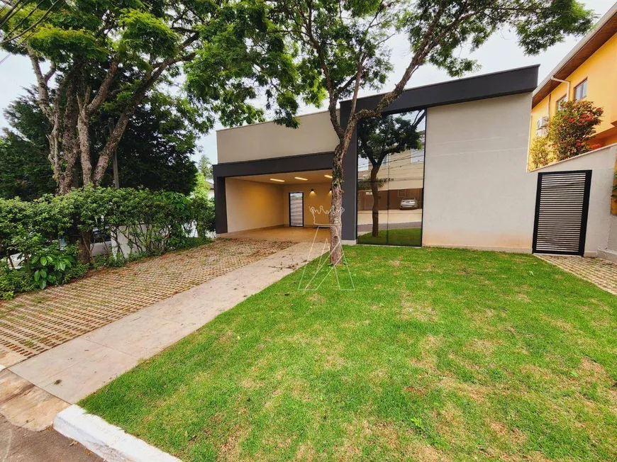 Foto 1 de Casa de Condomínio com 3 Quartos à venda, 200m² em Alphaville, Santana de Parnaíba