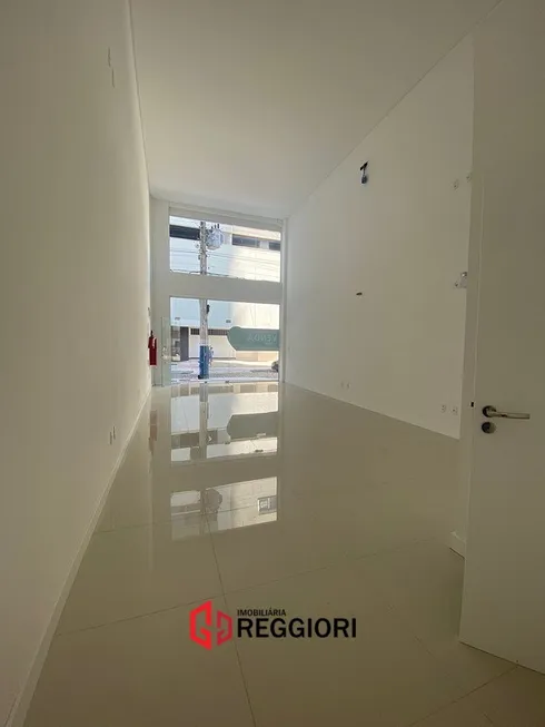 Foto 1 de Sala Comercial à venda, 39m² em Centro, Balneário Camboriú