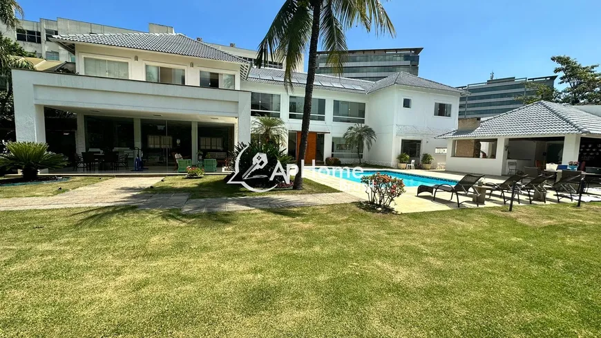 Foto 1 de Casa com 6 Quartos à venda, 699m² em Barra da Tijuca, Rio de Janeiro