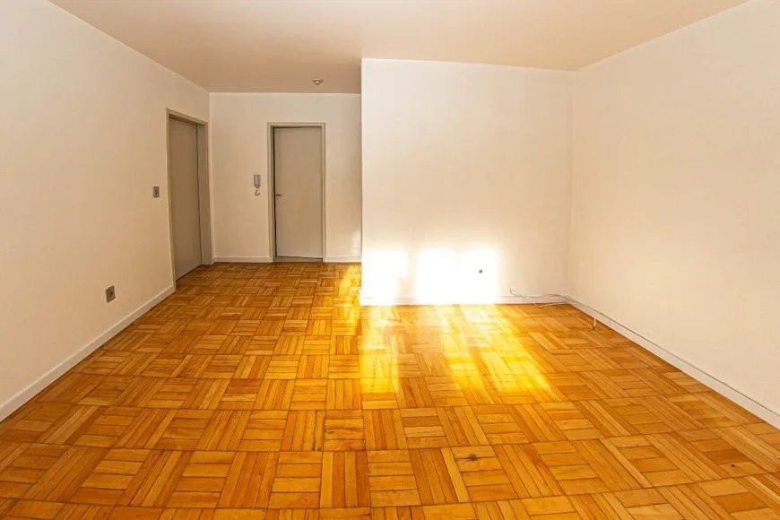 Foto 1 de Apartamento com 2 Quartos para alugar, 96m² em Nossa Senhora de Fátima, Santa Maria