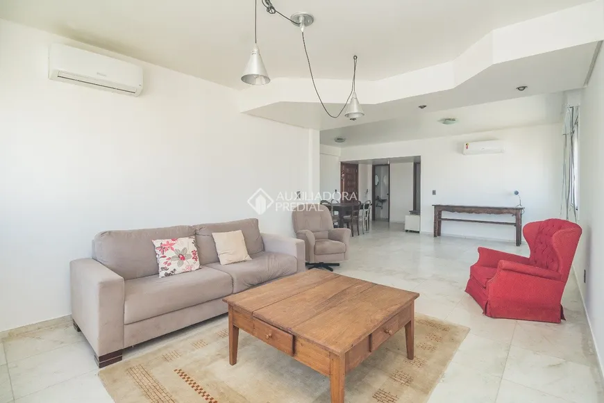 Foto 1 de Apartamento com 3 Quartos para alugar, 164m² em Moinhos de Vento, Porto Alegre