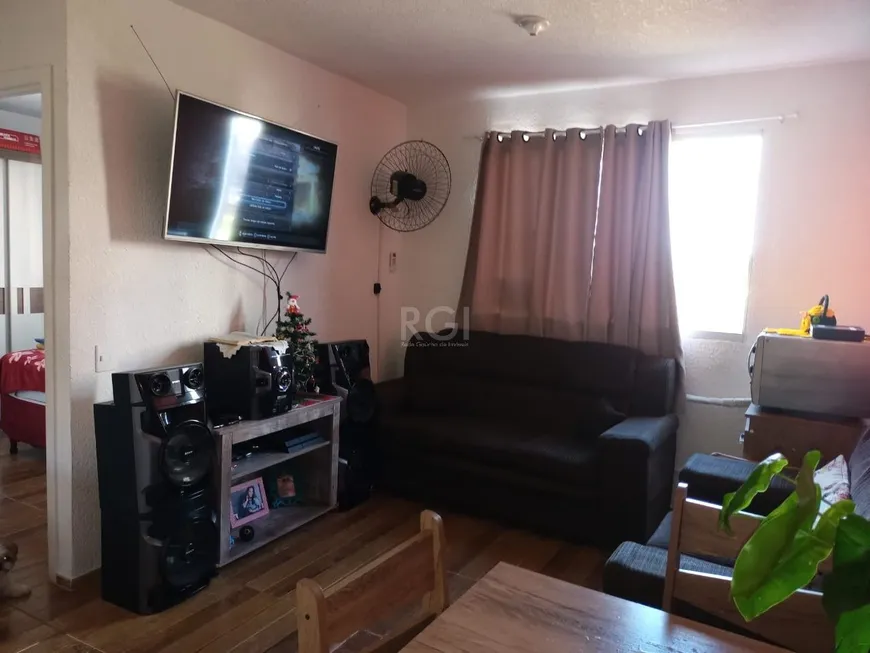 Foto 1 de Apartamento com 2 Quartos à venda, 39m² em Restinga, Porto Alegre