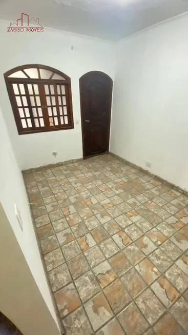 Foto 1 de Casa com 2 Quartos à venda, 112m² em Jardim Vitória, Embu das Artes