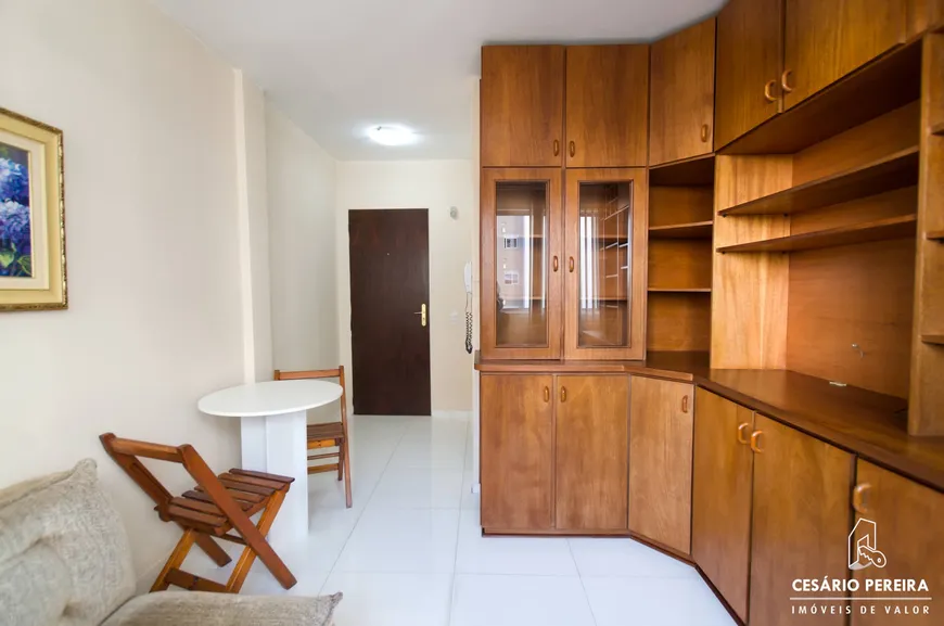 Foto 1 de Apartamento com 1 Quarto para alugar, 29m² em Centro, Curitiba