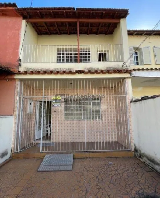 Foto 1 de Sobrado com 3 Quartos à venda, 105m² em Jardim Paraiba, Volta Redonda