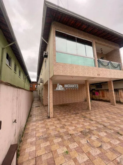 Foto 1 de Sobrado com 2 Quartos à venda, 70m² em Samambaia, Praia Grande