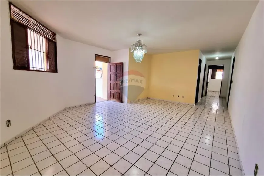 Foto 1 de Casa com 3 Quartos para alugar, 287m² em Pitimbu, Natal