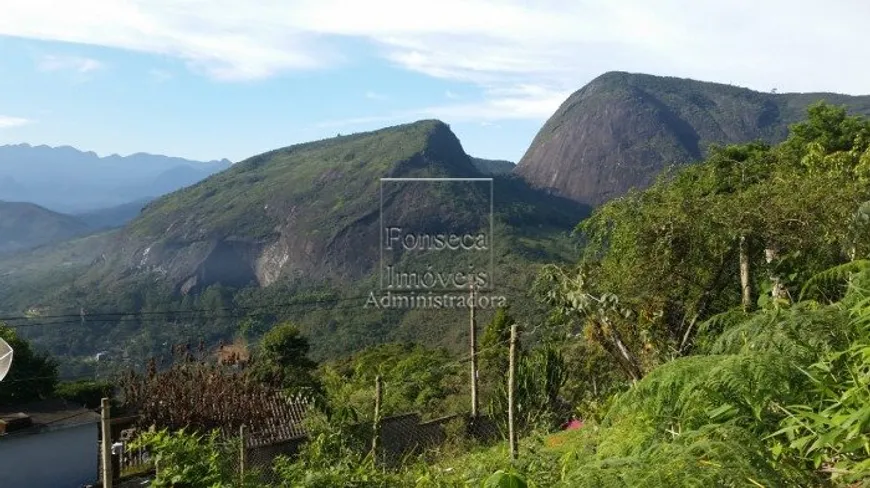 Foto 1 de Lote/Terreno à venda, 3592m² em Araras, Petrópolis