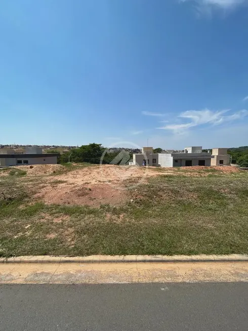 Foto 1 de Lote/Terreno à venda, 270m² em Jardins Capri, Senador Canedo