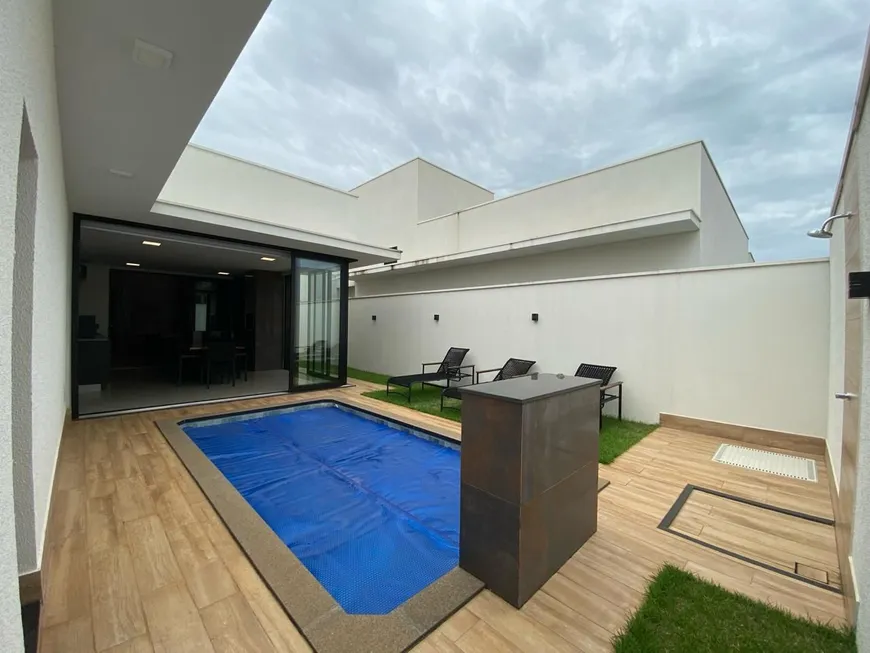 Foto 1 de Casa de Condomínio com 3 Quartos à venda, 202m² em Varanda Sul, Uberlândia