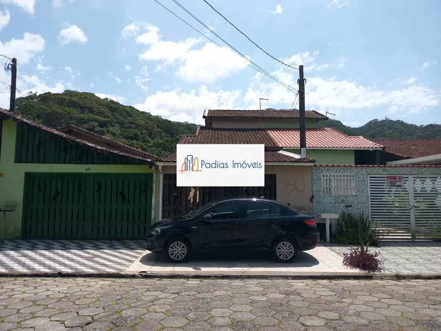 Foto 1 de Sobrado com 2 Quartos à venda, 148m² em Vera Cruz, Mongaguá