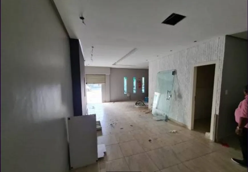 Foto 1 de Sala Comercial com 1 Quarto para alugar, 250m² em Cachoeirinha, Manaus