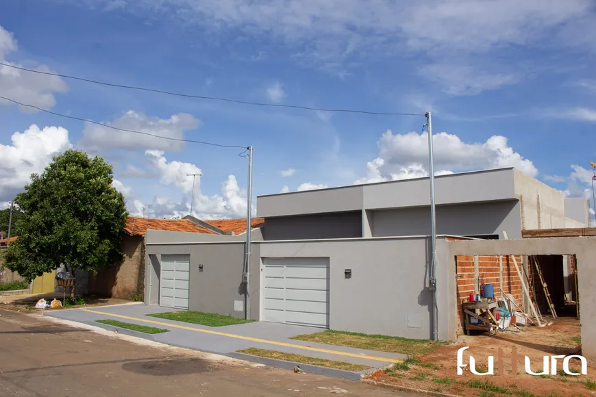 Foto 1 de Casa de Condomínio com 3 Quartos à venda, 145m² em Jardim Helvécia, Aparecida de Goiânia