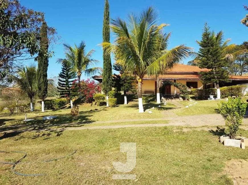 Foto 1 de Fazenda/Sítio com 4 Quartos à venda, 400m² em Sousas, Campinas