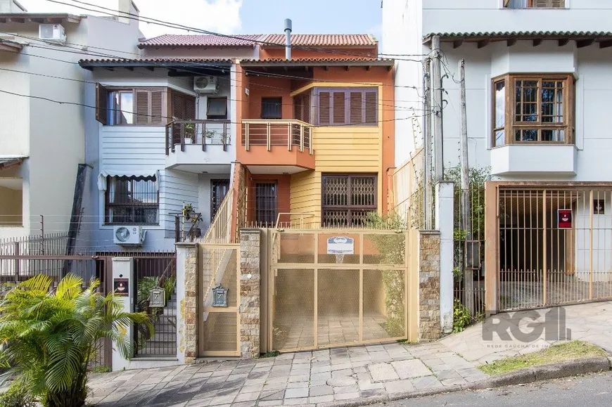 Foto 1 de Casa com 4 Quartos à venda, 173m² em Tristeza, Porto Alegre
