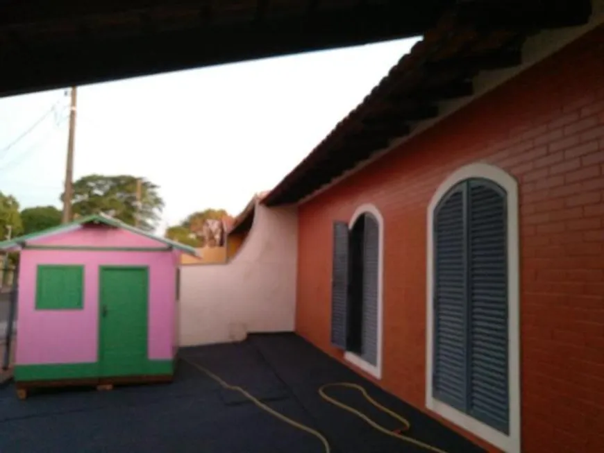 Foto 1 de Casa com 4 Quartos à venda, 185m² em Áurea, Londrina