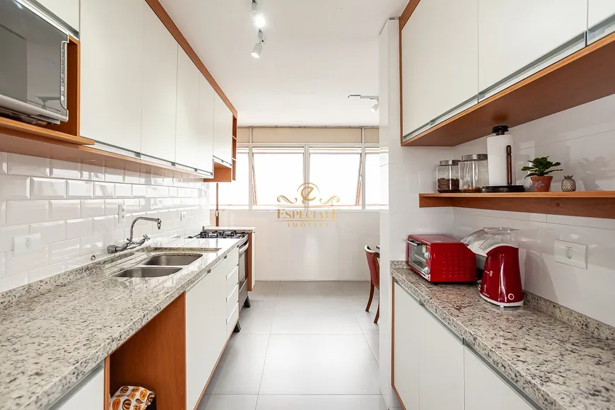 Foto 1 de Apartamento com 4 Quartos à venda, 183m² em Centro, Curitiba